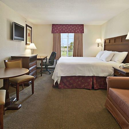 Super 8 By Wyndham Bowling Green North חדר תמונה